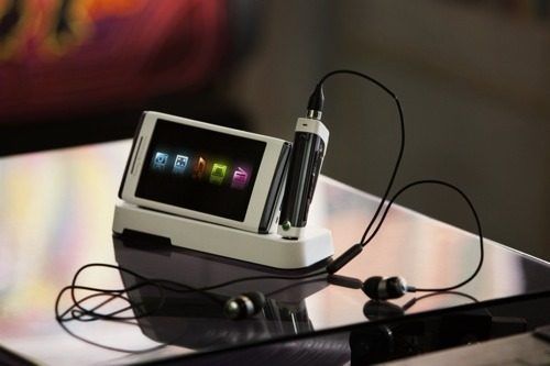 sony-ericsson-aino-1 sony-ericsson-aino-1