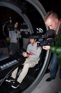 Alguersuari jugando a Gran Turismo 5