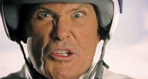 David Hasselfhoff anunciando Burnout Crash