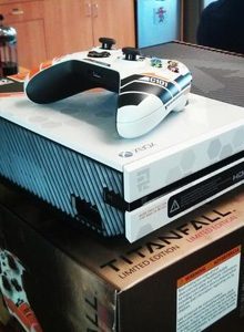 Respawn Entertaiment tiene su propia Xbox One personalizada